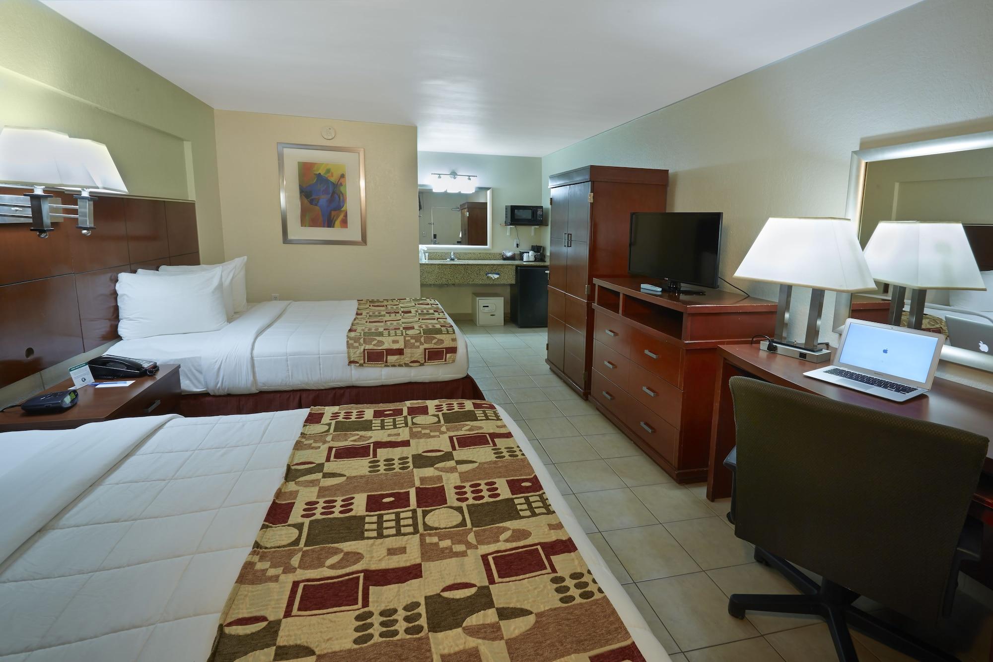 Ramada By Wyndham Flamingo Water Park Hotel Kissimmee Exterior photo