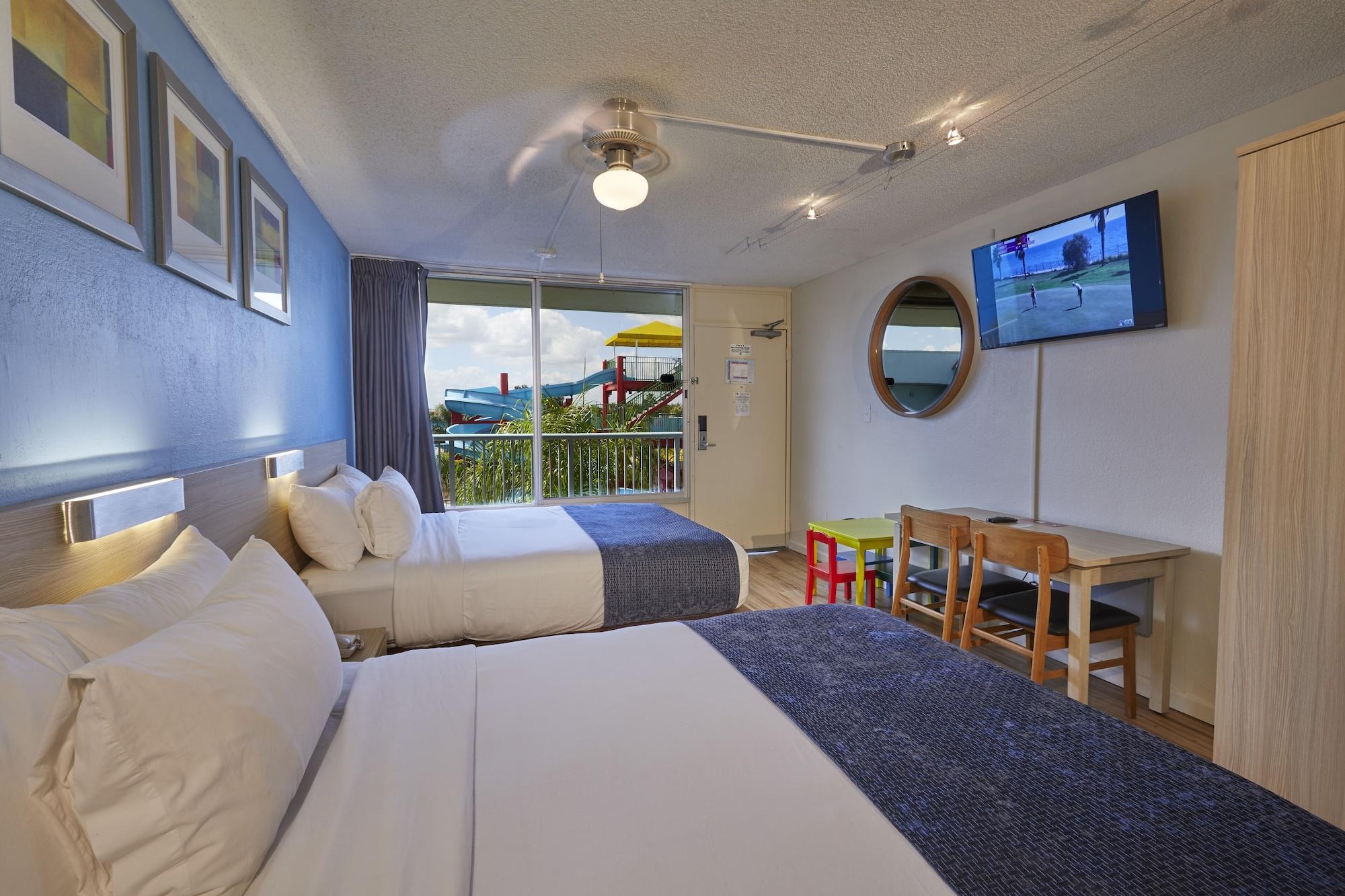 Ramada By Wyndham Flamingo Water Park Hotel Kissimmee Exterior photo