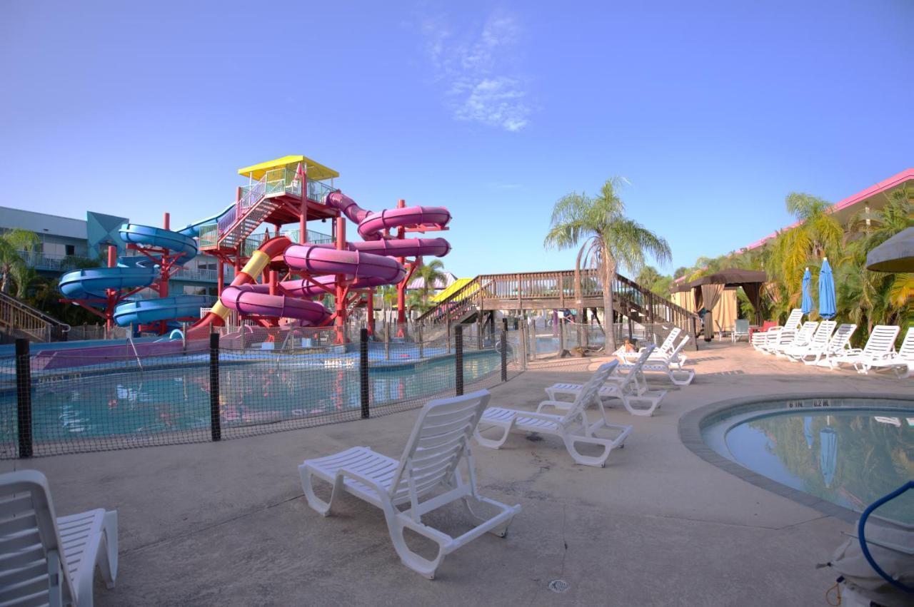 Ramada By Wyndham Flamingo Water Park Hotel Kissimmee Exterior photo