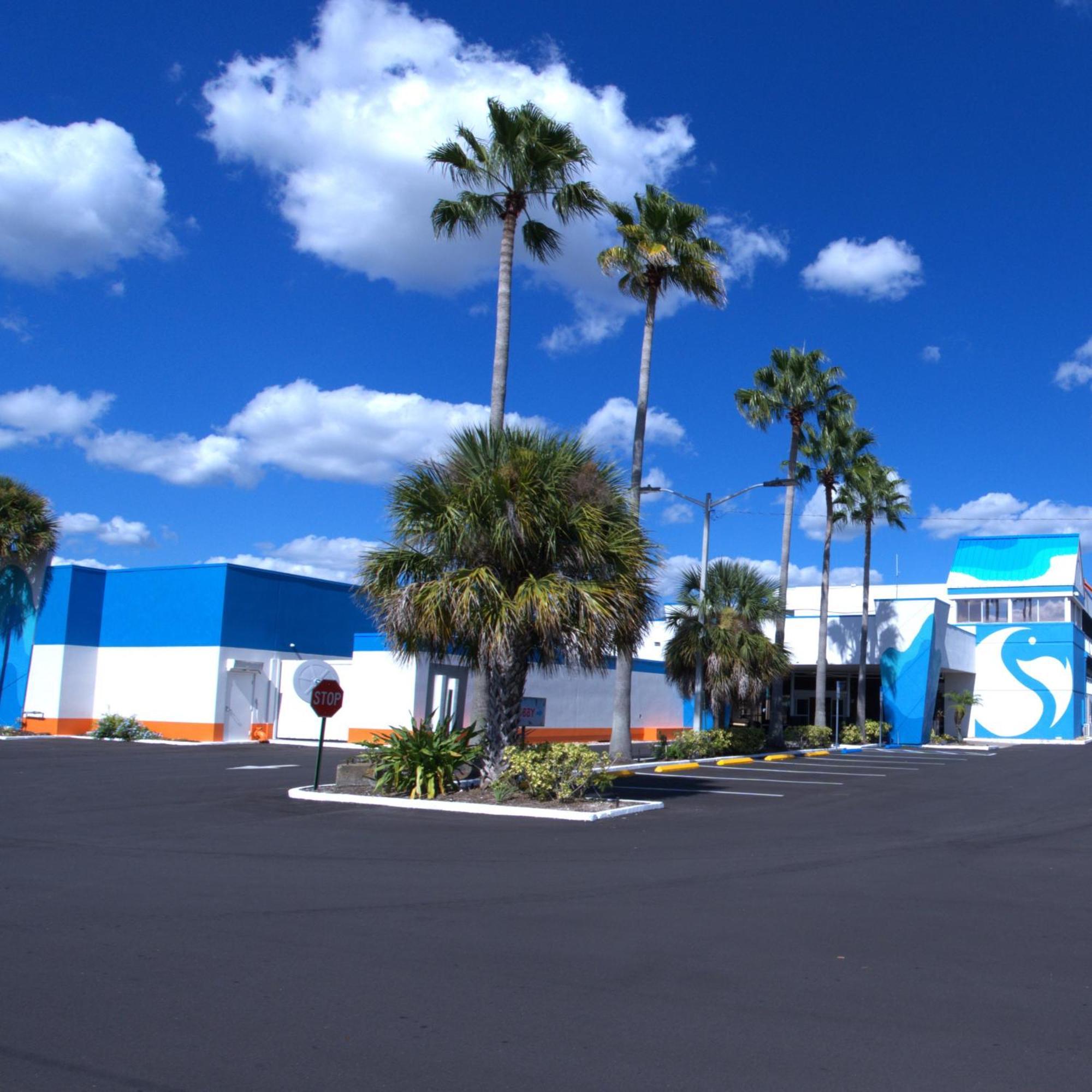 Ramada By Wyndham Flamingo Water Park Hotel Kissimmee Exterior photo